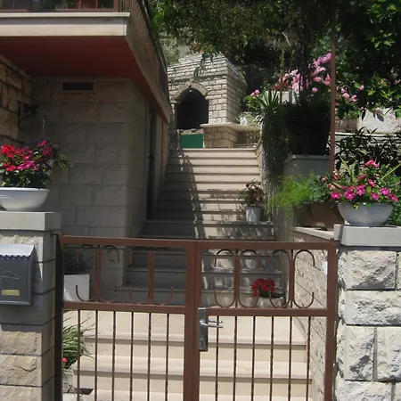 With Parking Space Splitska, Brac - 2857 Apartment