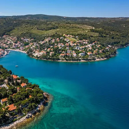 With Parking Space Splitska, Brac - 2857 アパート